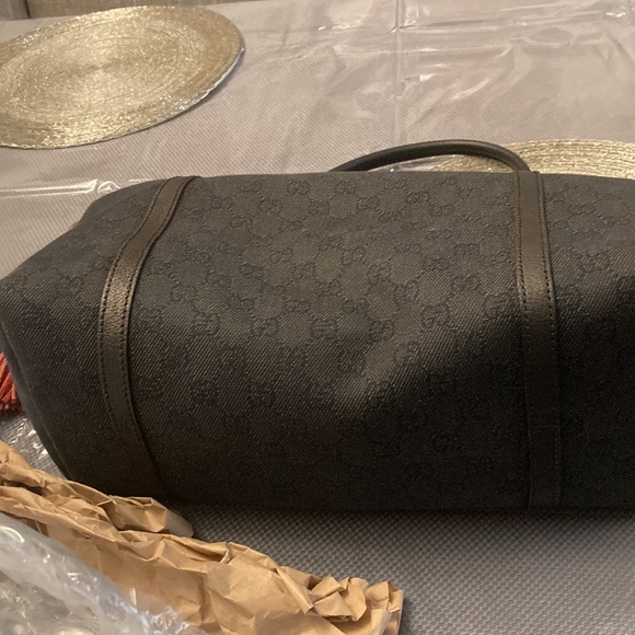 Authentic Preowned Brown Gucci tote comes with certificate of authenticity - Picture 6 of 8